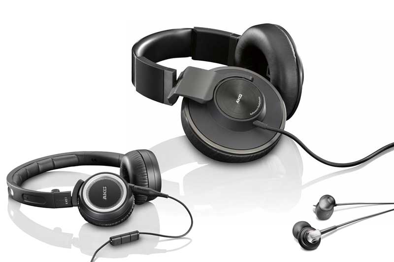 In-ear vs Over-ear or On-ear Headphones 