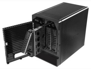 ReadyNAS-214-4-bays-open-